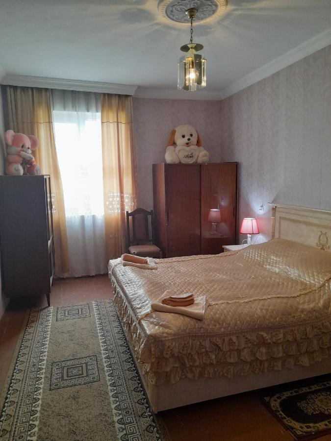 Udabno Naili Hotel Buitenkant foto