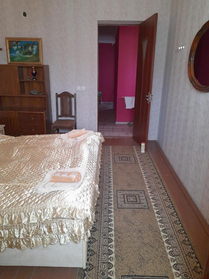 Udabno Naili Hotel Buitenkant foto