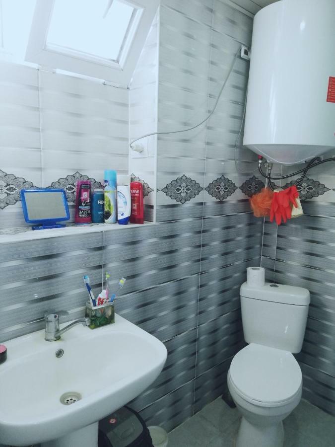 Udabno Naili Hotel Buitenkant foto