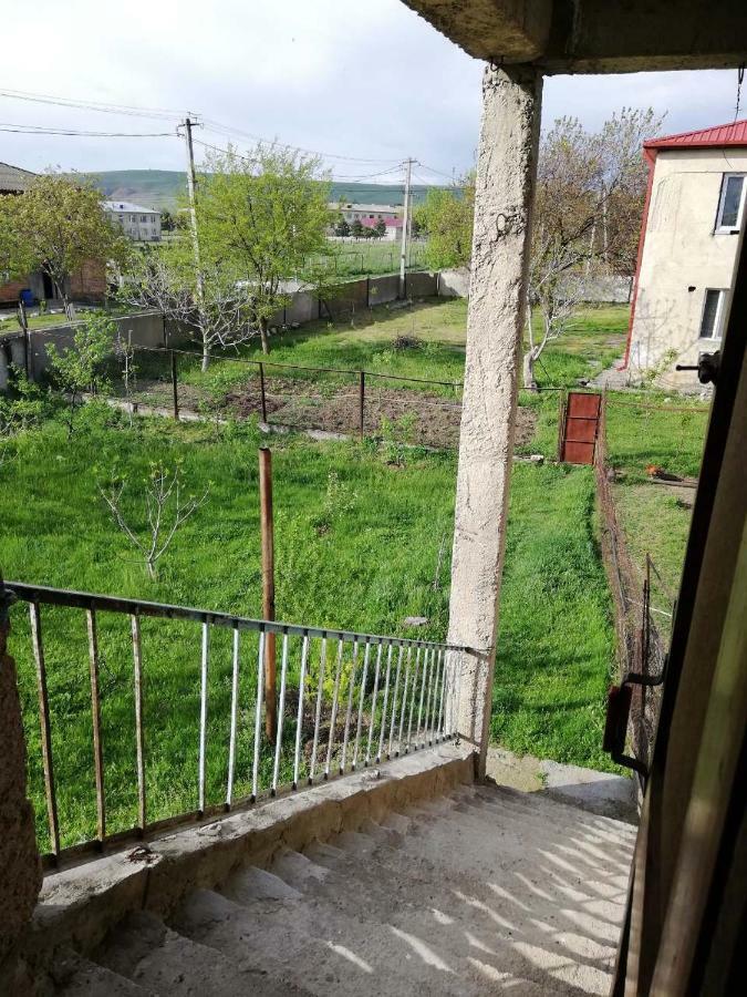 Udabno Naili Hotel Buitenkant foto