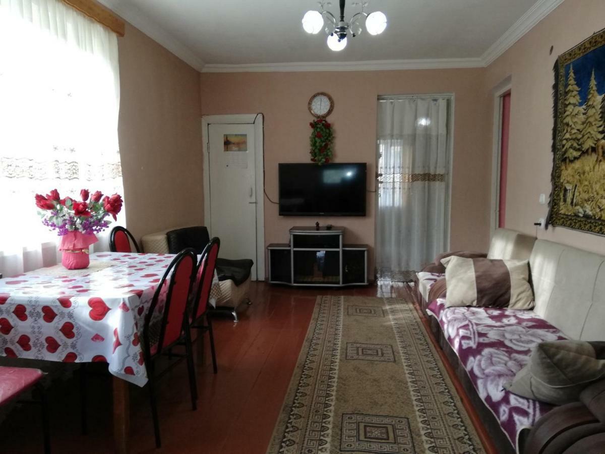 Udabno Naili Hotel Buitenkant foto