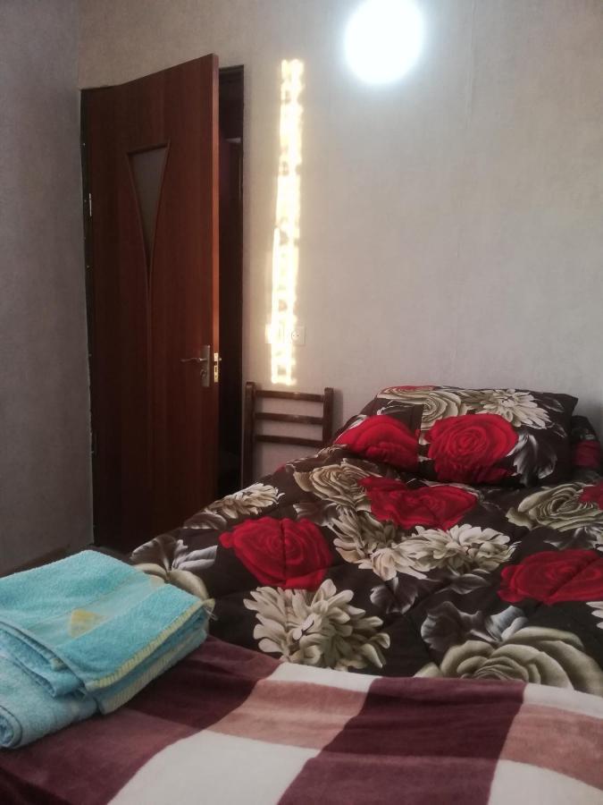 Udabno Naili Hotel Buitenkant foto