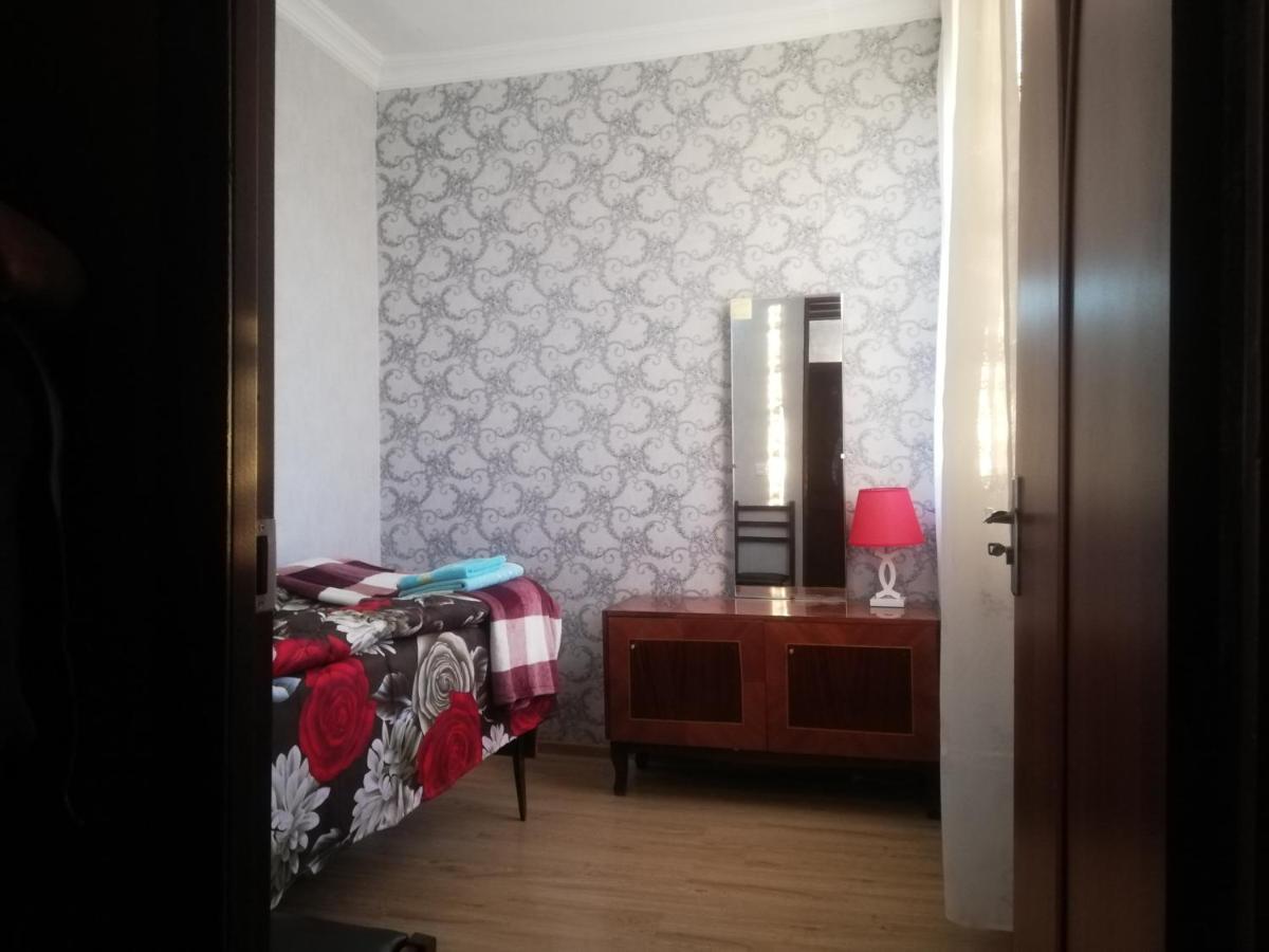 Udabno Naili Hotel Buitenkant foto